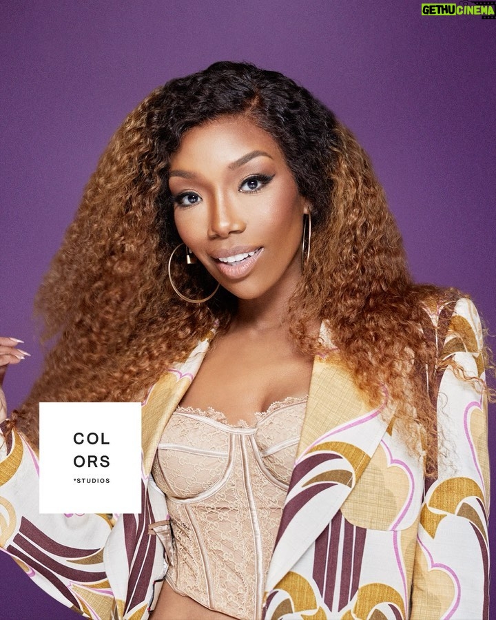 Brandy Norwood - 219.9K Likes - This one is dedicated to all my amazing fans. There’s no place I’d #RatherBe than sharing this music with you ♥️
Link in bio to watch my @colorsxstudios show ♠️ 🎵 #b7
Thank you to @antoniodixonmusic x @victoriamonet x @theycallmecamper for helping me put together an Amazing song ♥️
Also to my god father @frankgatson x @bergtonemusic x #WalterMillsapIII for always pushing and bringing out the good♥️
#teamtoomuch
@ashleyseanthomas x @makeupsurgeon x @nikkrokkshair ♥️