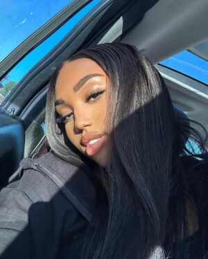 Brandy Norwood Instagram - She’s got it! Yeah, the thing you can’t teach 🌹 swipe for them vocals @syraismith