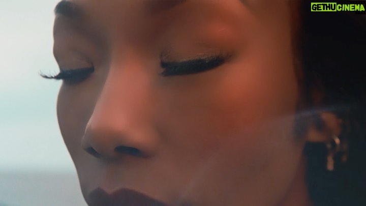 Brandy Norwood Instagram - Happy 20th Anniversary to my third life changing album #FullMoon π Like the phases of the moon I have evolved, and want to share this magical year with all of you! #TheYearOfFullMoon20 Stay tuned for new performances, new vocals, new visuals as we celebrate A #NewMoon #TheYearOfFullMoon20 @frankgatson @sikoraent @bergtonemusic @sugidakks @erockmusicgbm16 @hairdesignsla @makeupartistgaby @itsdenalinova