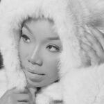 Brandy Norwood Instagram - Christmas Party For Two will be yours next Friday, 11/3. Pre-order Christmas With Brandy in my bio ❄️ I love y’all ♥️ Thank you to my amazing team and all the talented people who lent their gifts to this album ♥️ @theronfeemster @syraismith @dawilliams_24 @sebastiankole @kylemannmix @thepaulski @bergtonemusic @nomograph.mastering @bradallenwilliams @leifeisemann @kmgroth @houseofcyndarella @thisisryanramsey @Frankgatson @iamsikora @nikkrokkshair @msjackieceo @makeupartistgaby @ashleyseanthomas @sikoraent @delbanana @salxco @joelbrandano @hair_kritic_trenee @jahajohnson @tatianaaclark @india_carney