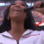 Brandy Norwood Instagram - What a moment♥️ Thank you God for courage and a solid foundation. I love you. @syraismith Mama loves you♥️♥️ @sonjanorwood @vocalcoachnorwood @rayj @thisisryanramsey @elidjahofficial @rayconglobal @frankgatson @princesslove @epikraynorwood @melodylovenorwood @ashleyseanthomas @makeupartistgaby @nikkrokkshair @dredavis @salxo Congrats to the @rams 💙💛 🕊✝️♠️♦️ #westcoast - check out my reel for more of this moment. Wow♠️🙏🏾🤞🏾 SoFi Stadium