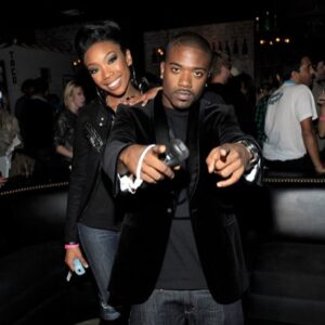 Brandy Norwood Instagram - Happy Birthday to a genius that can do it all. I love you so much and I am so proud to be your sister. You are growing, healing, and focusing everyday on making a safe space for all of us. May your day be filled with so much joy, laughter and love ♥️ I love you. Everybody wish my heart @rayj a #HappyBirthdayRayJ
Love 🚀