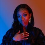 Brandy Norwood Instagram - Thank you @amas ♥️ representing the #Crown Fashion: @dolcegabbana Style: @ashleyseanthomas Makeup: @makeupsurgeon Hair: @nikkrokkshair Photography: @sikoraent Nails: @the.nail.nest - be kind, be safe ♥️ #syraisMom @syraismith