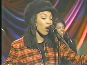Brandy Norwood Instagram - #tbt Awww♥️
@90sbrandy ♠️
#babyBran
