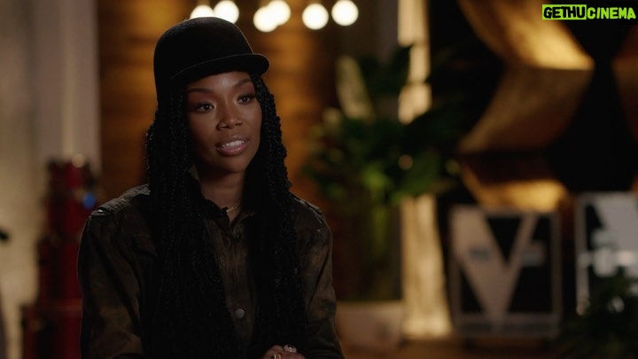 Brandy Norwood Instagram - Sooo excited! I'm advising #TeamLegend for the battles on @NBCTheVoice tonight! @JohnLegend your team is magical. It was an honor to encourage and uplift these singers. Tune in tonight and see how amazing they are! #TheVoice