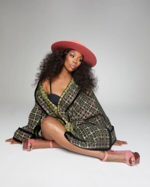 Brandy Norwood Instagram - 👑
 #brandy in @haleia - @gladystamezmillinery - @casadeiofficial -