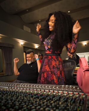 Brandy Norwood Instagram - ✨ SPECIAL ANNOUNCEMENT ✨ On May 21st, Walt Disney Records will release the new Disney Princess Anthem “Starting Now” sung by yours truly!! I had an amazing time working with @oakestra to record an original song that celebrates courage and kindness. Thank you to all the songwriters and my Disney family for this magical moment ♥️♥️ #UltimatePrincessCelebration  @thedisneyprincesses x @disney