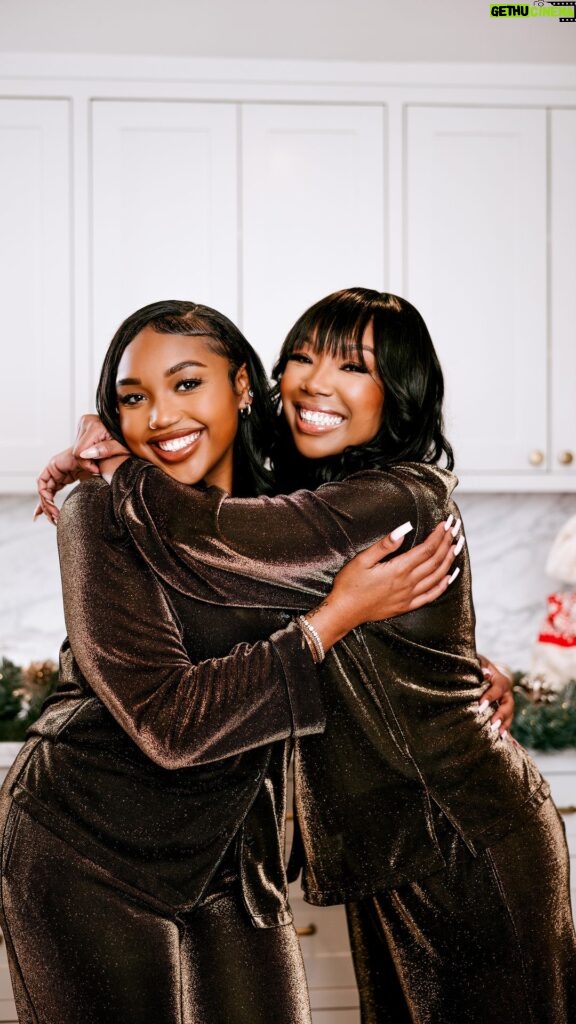 Brandy Norwood Instagram - My Greatest Gift @syraismith ♥️ Watch all three parts of Christmas With Brandy & Sy’Rai in my bio. #christmaswithbrandy