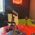 Brashell Santos Instagram - Discutir con hombres latinos, es como leer el acuerdo de licencia de Apple; al final ignoras todo lo leído y haces click en acepto.! “Descifrando” Por mi canal de YouTube. Filmado en Miami @artsystudiomiami Oí’tee @mainatorres @rubert_manu @brashellsantos @soybryansalazar @wenxuanpower2022 @beardandhatactor Y esta servidora.