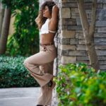 Brashell Santos Instagram - Tomando el calor como accesorio ☀️🔥 . . 📸 @deaza_photography Miami, Florida