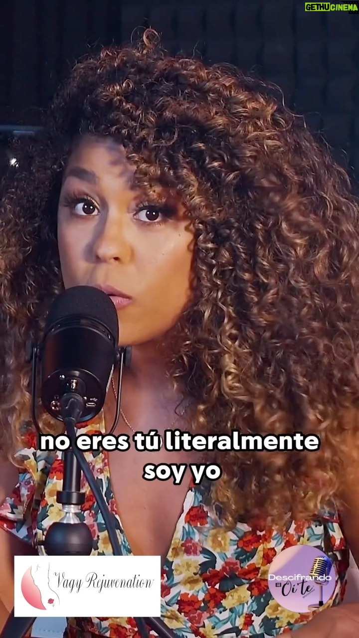 Brashell Santos Instagram - @vagyrejuvenation presenta: Paternidad, Familia y Relaciones. 📌 Hoy tenemos el caso de un hombre que nos escribe a través de las redes de forma anónima pidiendo un consejo. SuscrÃbete en mi canal y escucha las opiniones de ellos; el sexo opuesto. El link está arriba en mi perfil… OÃ’te @descifrandopodcast Cámara y edición: @hector_matiz Lugar: @artsystudiomiami Estados Unidos