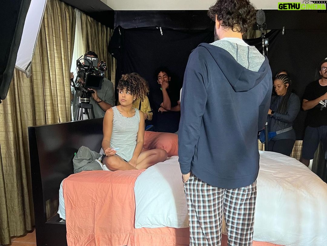 Brashell Santos Instagram - La felicidad que me da hacer cine es inexplicable! Esta vez vuelvo a el set de una producción dominicana que me llena de mucha ilusión. El primer proyecto cinematográfico que une a RD y Marruecos… JONÁS 🎬 tengo la dicha y el honor de participar en esta producción como actriz junto a personas increibles y talentosas! Gracias @santanajalsen @leticiabrea 💜🎬🎬 Santo Domingo, Dominican Republic