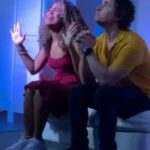 Brashell Santos Instagram - Que emocioooooooooonnnnnn!!!!! Sentir las risas, los aplausos y la energia del público es TAN maravilloso y gratificante 🤩 Todo un exito nuestras 2 primeras funciones de apertura en @microtheatermiami 🎭 "¿Qué más puede salir mal?". GRACIAS a todos los que se dieron cita. Continuamos HOY a las 8:30pm y 9:45pm. No te quedes fuera!! Estaremos presentandonos hasta el 18 de diciembre, todos los viernes y sabados en #MicroteatroMiami . . #QueMasPuedeSalirMal Microtheater Miami
