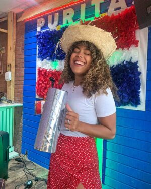 Brashell Santos Instagram - Estuve acompañando a mi amiga @gabykisses a probar comida dominicana en @puritas_restaurant 🇩🇴😍 una D E L I C I A 🤤 El video está disponible en el canal de youtube de Gaby (link en su bio). Vayan a verlo y dejen amorcito por ahi 💜🥰🇩🇴
.
.