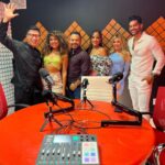 Brashell Santos Instagram - Discutir con hombres latinos, es como leer el acuerdo de licencia de Apple; al final ignoras todo lo leído y haces click en acepto.! “Descifrando” Por mi canal de YouTube. Filmado en Miami @artsystudiomiami Oí’tee @mainatorres @rubert_manu @brashellsantos @soybryansalazar @wenxuanpower2022 @beardandhatactor Y esta servidora.