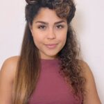 Brashell Santos Instagram - Despues de 2 horas y pico, LOGRÉ poner mi cabello de leoncito liso. Todo muy bonito hasta que llega el frizz como Pedro por su casa 😩😭 #curly #curlyhair #rizos #cachos #pelorizado #fromcurlytostraight
