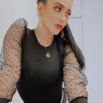 Brenda Zambrano Instagram - En lugar de tener envidia a alguien que esta triunfando, mejor tómalo de inspiración para lograr tus metas en la vida.⚡️💜 #makeup @will_makeup XEW