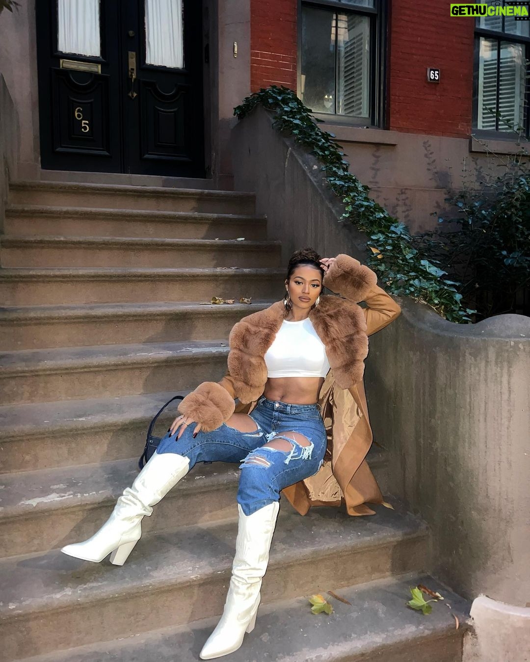 Bria Bryant Instagram - Even when it’s cold, I bring the heat New York, New York