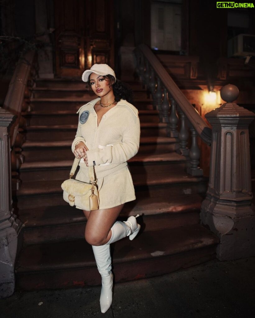 Bria Bryant Instagram - I can’t keep my foot off they neck, it’s an encore Brooklyn, New York