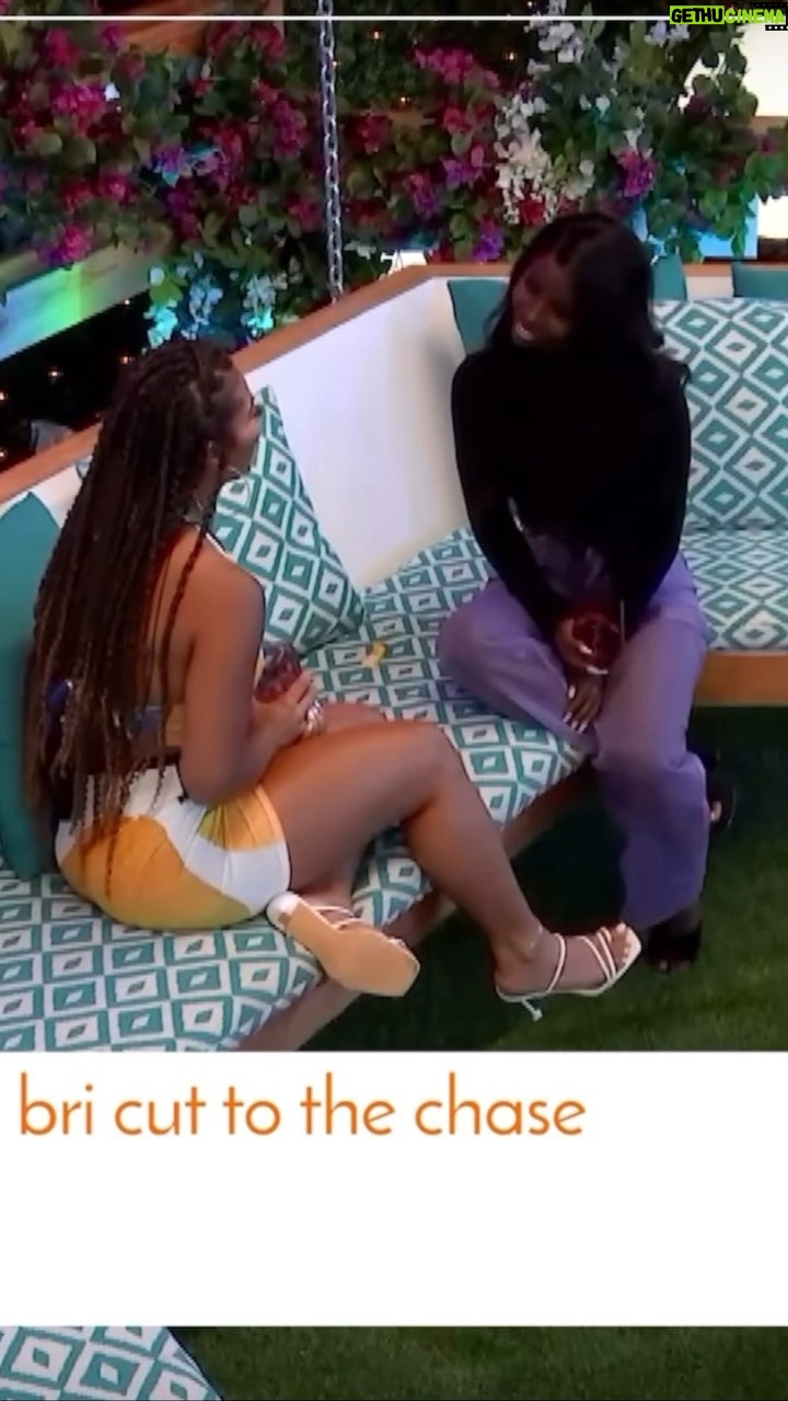 Bria Bryant Instagram - Sis always looking out! #cuttothechase