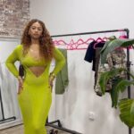 Bria Bryant Instagram – GRWM styling the maxi dress and booties for a little winery datey date 🍷✨ Y’all this dress is everythinggg, I’m in loveee I’m obsessedddd 😍😍
Dress: @murciuk
Boots: @shopakira
Bag: @zara
Jewlery: @killaaccess & @amazonfashion New York, New York