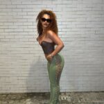 Bria Bryant Instagram – it’s all in the detailz bby
•
•
Top: @shop_solado
Bottoms: @breadaeshon
Shoes: @jeffreycampbell New York, New York