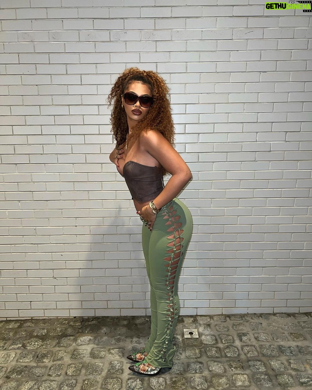Bria Bryant Instagram - it’s all in the detailz bby • • Top: @shop_solado Bottoms: @breadaeshon Shoes: @jeffreycampbell New York, New York
