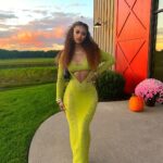 Bria Bryant Instagram - october’s finest 🍂🎃🍷 • • Dress: @murciuk Nails: @nailz_bylia Hair: @majonhair Sharrott Winery