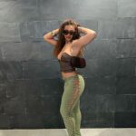 Bria Bryant Instagram – it’s all in the detailz bby
•
•
Top: @shop_solado
Bottoms: @breadaeshon
Shoes: @jeffreycampbell New York, New York