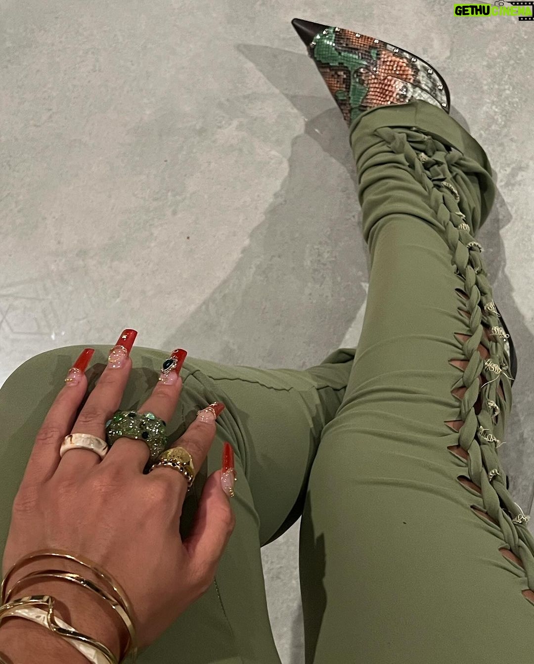 Bria Bryant Instagram - it’s all in the detailz bby • • Top: @shop_solado Bottoms: @breadaeshon Shoes: @jeffreycampbell New York, New York