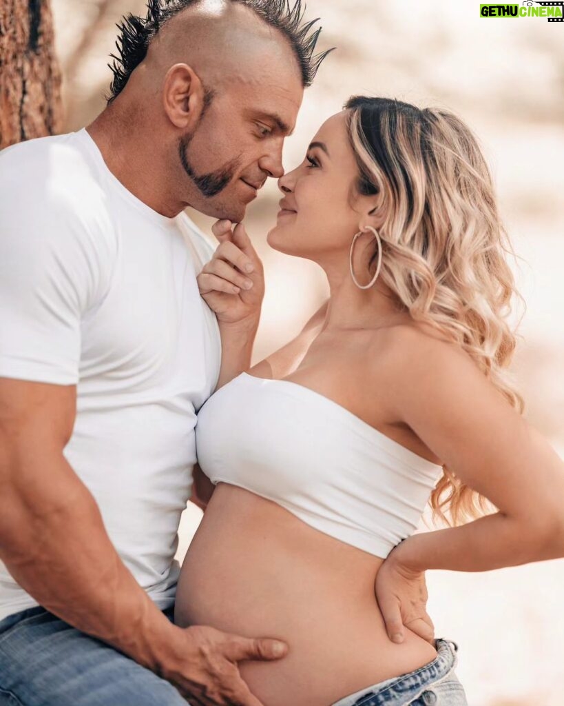 Brian Button Instagram - He's almost here. 🥰 #pregnant #pregnancyquotes #maternityvegas #maternityphotoshoot #lasvegaslife #lasvegasmom #fitpregnancy Las Vegas, Nevada