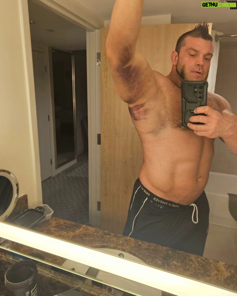 Brian Button Instagram - Got my shit in, did my version of OC ✋ in the pocket, or the "Al Bundy Suplex" and did it all with a torn lat. Who's a machine?????? This guy ☝️ #machine #swolverine #vanillagorilla #t800