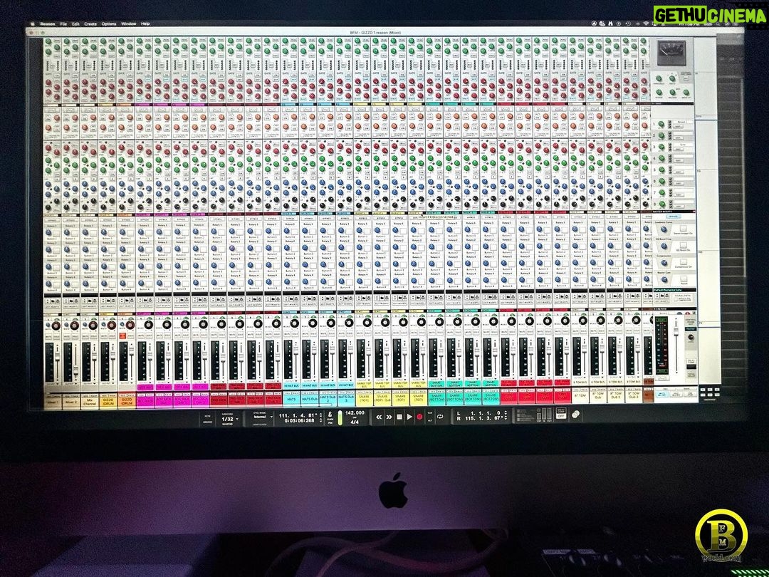 Brian Frasier-Moore Instagram - Back in the lab! Workin on some 🔥 One with @jrob_productions One with @shonnhinton #bfmsessions #bfmworld #bfmworldinc