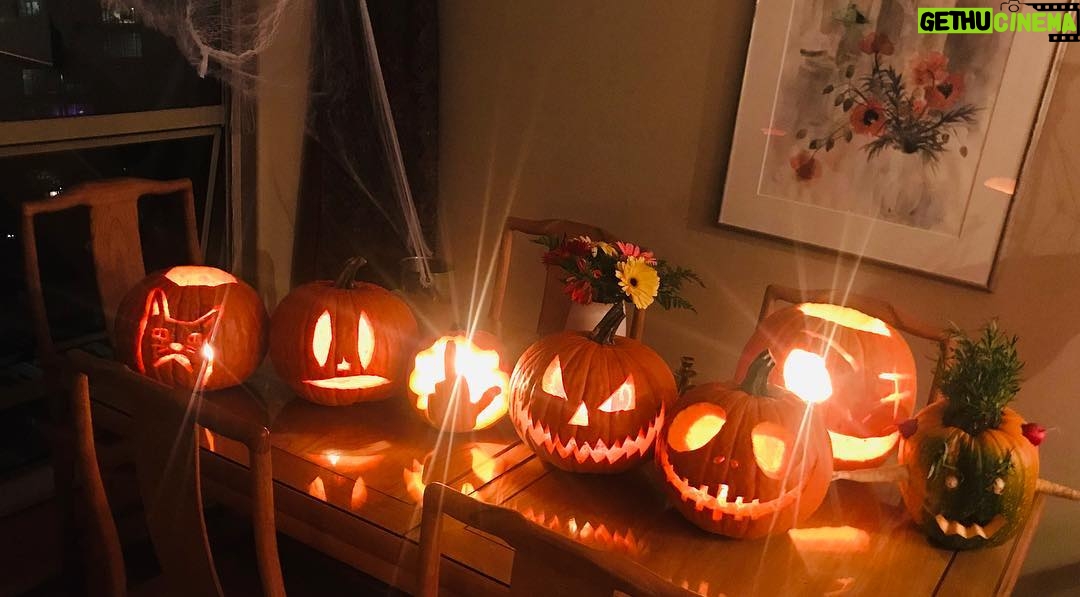 Brian Tyree Henry Instagram - Tricks and treats. (I dare you to guess which one I carved) #halloween #favorite #holiday #istillgotrickortreating #forweednow #answerthedoor @plazadeaubrey #childsplaymovie