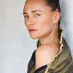 Briana Evigan Instagram - @tiaandrose glow!!! Thanks for hooking me up @rosannafaraci not only with the photo shoot but your amazing oils. Can’t wait to be lathering up with these in the jungle in Bali. Smells like a tropical island and a sandy beach. My favorite place to be. Australia