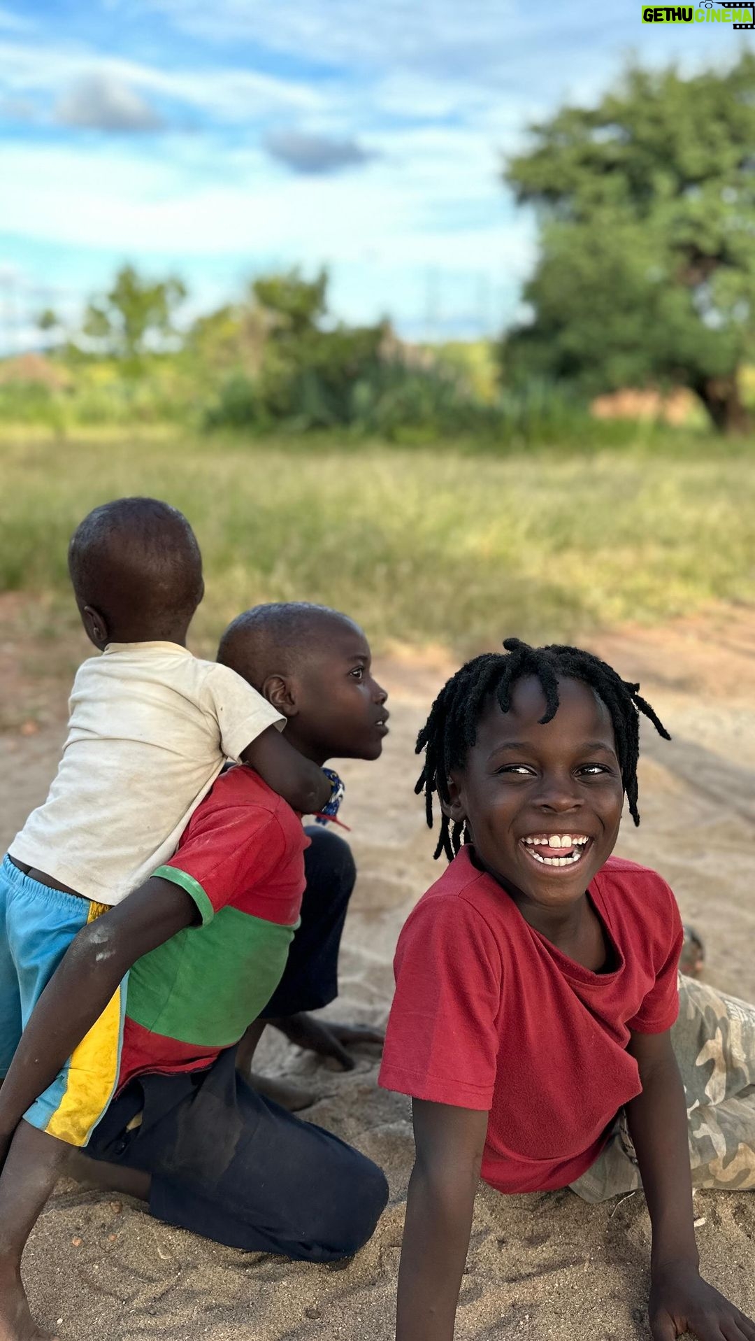 Briana Evigan Instagram - On World Water Day, we are proud to share the progress from the Nyamakate clinic upgrades in Hurungwe, one of the areas many Akashinga rangers call home. Thanks to the recent drilling and installation of solar boreholes at the clinic, the patients, nearby schools and villages have access to clean running water. This is a collaborative project between the local community, Hurungwe Rural District Council, @MoveMe.studio Abundant Village and #Akashinga with support from the Australian Government (@dfat) Water contamination and lack of sanitation are major contributors to the global prevalence of many illnesses. Communities without access to clean water pay a huge price, but it’s projects like this that allow for a better quality of life. #Akashinga #akashingaranger #Conservation #IAPF #WorldWaterDay #MoveMe #AbundantVillage