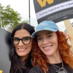 Bridget Regan Instagram - Love all these brilliant minds. Inhala exhala. We got this. 💀🌹🍩 #JaneTheVirgin @wgawest @sagaftra #WGAstrong #1u