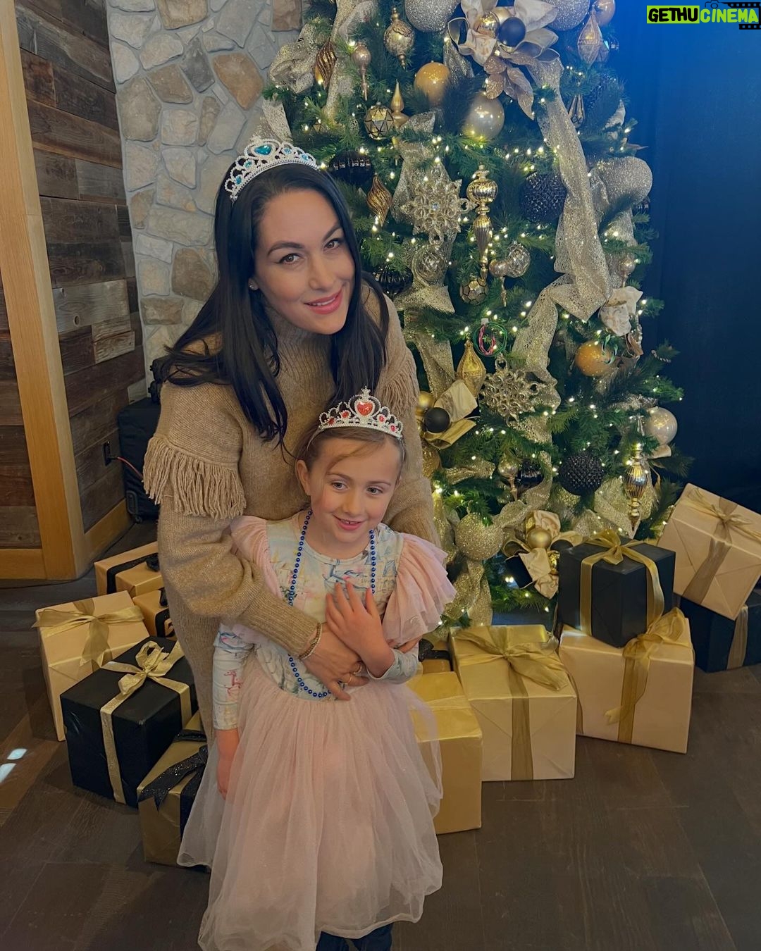 Brie Garcia Instagram - Tinsel Tea Time with Belle 🫖💛📚