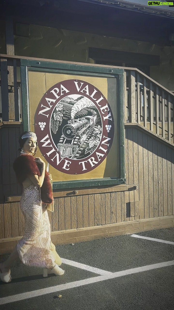 Brie Garcia Instagram - π A spooky kind of Sister Sunday π» A 20βs era Murder Mystery Night on the Napa Valley Wine Train π΅π»ββοΈπ°π·π₯π€©π Made for a spooktacular Sister Sunday before Halloween! π·οΈπΈοΈπ―ββοΈ