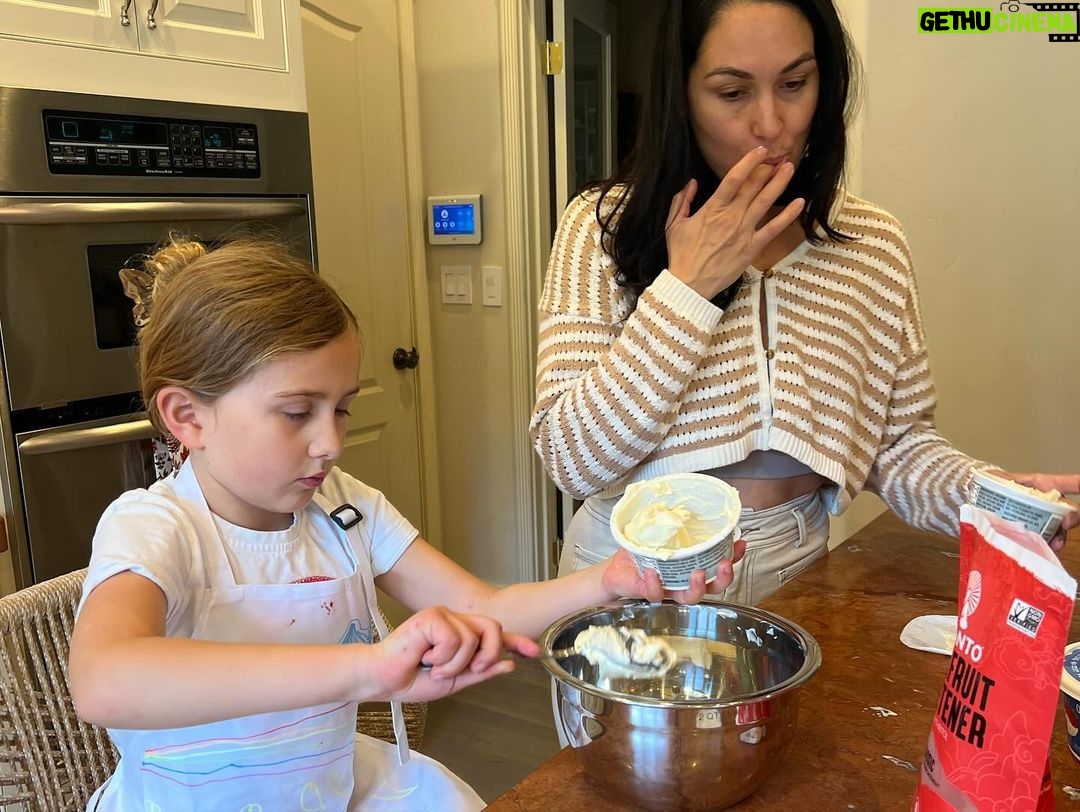 Brie Garcia Instagram - I can’t even express how special this week has been!!! I spent 40 with my fam and besties!!! Felt so spoiled with the amount of love I received 🥹 Had the greatest day with my Mom hiking Camelback mountain, spa day at Montelucia and blow outs!! My mom made sure we hit up LGO and Chestnut because they are my fav ☺️ Dinner with besties at Maple and Ash is the best celebration 🥂🎉 I was sad I wasn’t with my sister but we’ll always have Como 👯♀️🇮🇹 To spend today in the kitchen with my kids and nieces cooking family recipes makes my heart so full!!! ❤️ I’ve been blessed with an amazing husband who’s brought more love into my life than I could ever imagine!!! Happy Thanksgiving Everyone!!! Hope today is filled with love and gratitude!!! 🧡✨🫶🏽