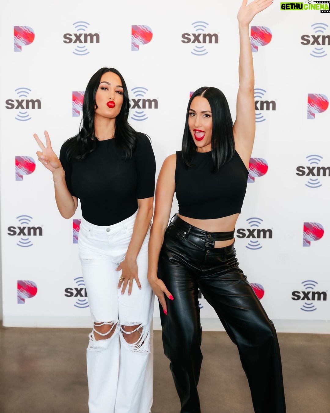 Brie Garcia Instagram - Personality pics with my PIC 💋🖤🤍