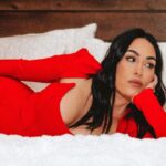 Brie Garcia Instagram - Hello Saturday!!! Bottoms Up!! 💋🍷