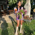 Brie Garcia Instagram - Another magical day on the farm 🌷