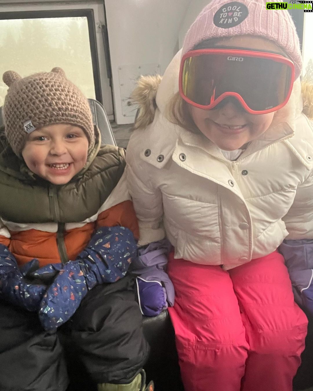 Brie Garcia Instagram - No better way to ring in the new year than Tahoe 🎉❄️⛷️