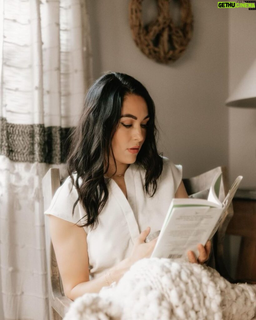 Brie Garcia Instagram - Coffee, a good book, and a cozy corner equals the perfect #mindfulmonday morning ☕️📖☀️ Currently reading: The Secret Wisdom of Nature by @peter_wohlleben 🌲
