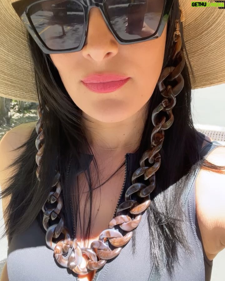 Brie Garcia - 39.2K Likes - Sunday Fun Day with this one!! @nikkigarcia #SisterSunday 🌊🍹🏊🏼♀️