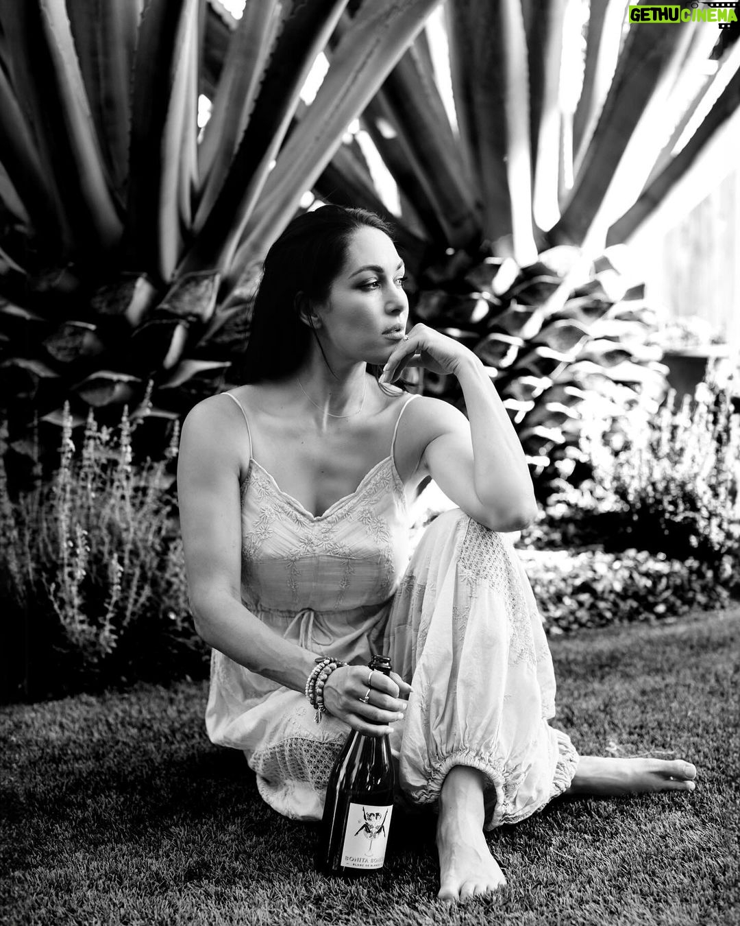 Brie Garcia Instagram - Bubbles for the weekend! 🍾 @bonitabonitawine
