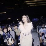 Brisia Jodie Instagram – Charity Concert in Surabaya💞

in Diana Couture by @dianamputri 🤍
jewelry @leciel.design 
mua @shelleymakeup 
hairdo @jenifetriana 
📸: @bayaaaww hari yg cerah,tumben ya,,,,,??