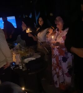 Brisia Jodie Instagram - Tahun baru ini sangat bersyukur karna masih diberi kesehatan&rezeki sehingga bisa kumpul bersama keluarga dan orang2 tersayang. walaupun setengah tahunku cukup pahit, tetapi berkat yg aku dapetin sekarang adalah berkat yang terbaik. aku percaya apa yang aku tanam selama ini lagi aku tuai sekarang. terimakasih keluargaku dan orang2 tersayangku yg selalu bikin aku ga sedih. semoga tahun ini jauh lebih baik dan rezeki kita semua berlimpah dan bisa selalu berbagi kepada sesama❤️ oh ya terutama pacarku ini yg baiknya menembus awan. love you❤️ Memang Pantas Ni Singkong Bersahabat Ma Kopi Akur Bener Di Mulut,,,,,,