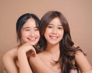 Brisia Jodie Instagram - identik tapi ga kembar.